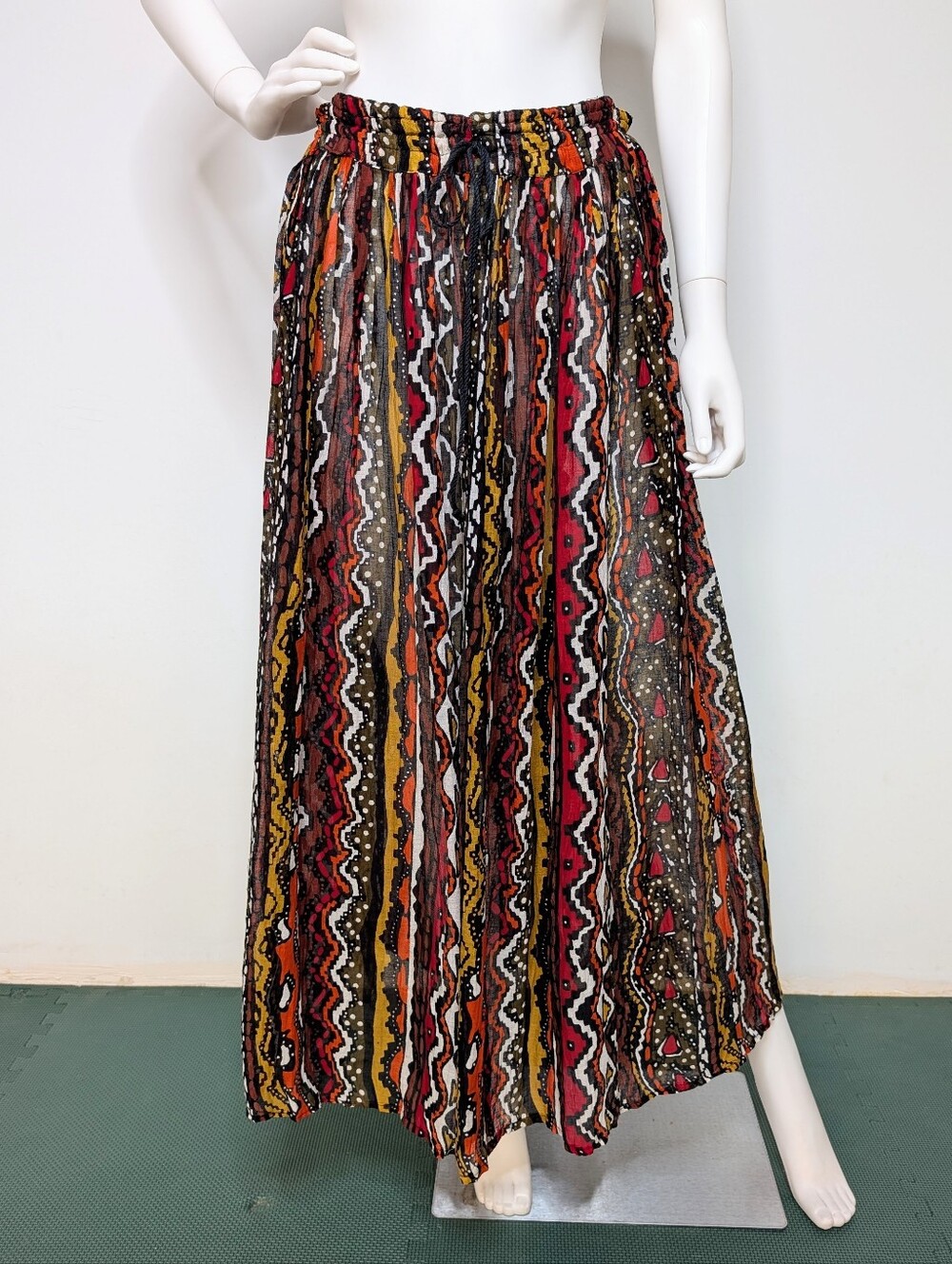 Vintage Light Weight Semi Sheer Flowy Multi Color Southwest Pattern Maxi Skirt